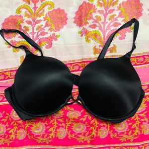 Great condition, nearly new. -Only worn Ix.          VS push-up bra.